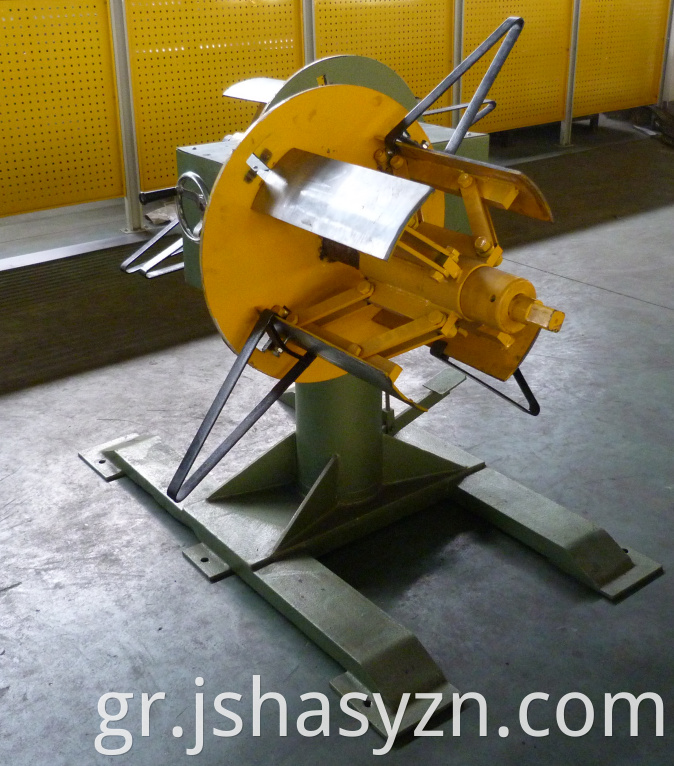 Reinforcing rib cold bending equipment